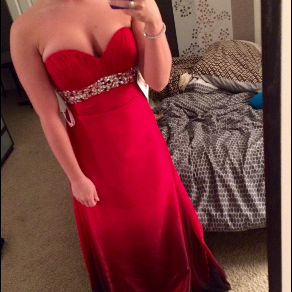 Stunning Red ombré Formal dress
